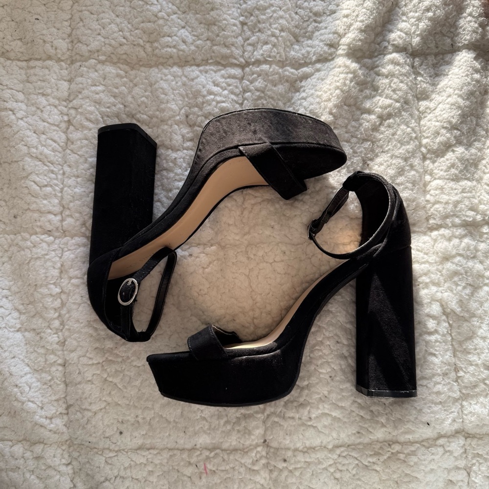 Streetwear Society Elegant Black Platform Heels